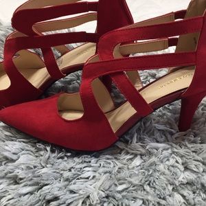 New unworn red LizClaiborne heels